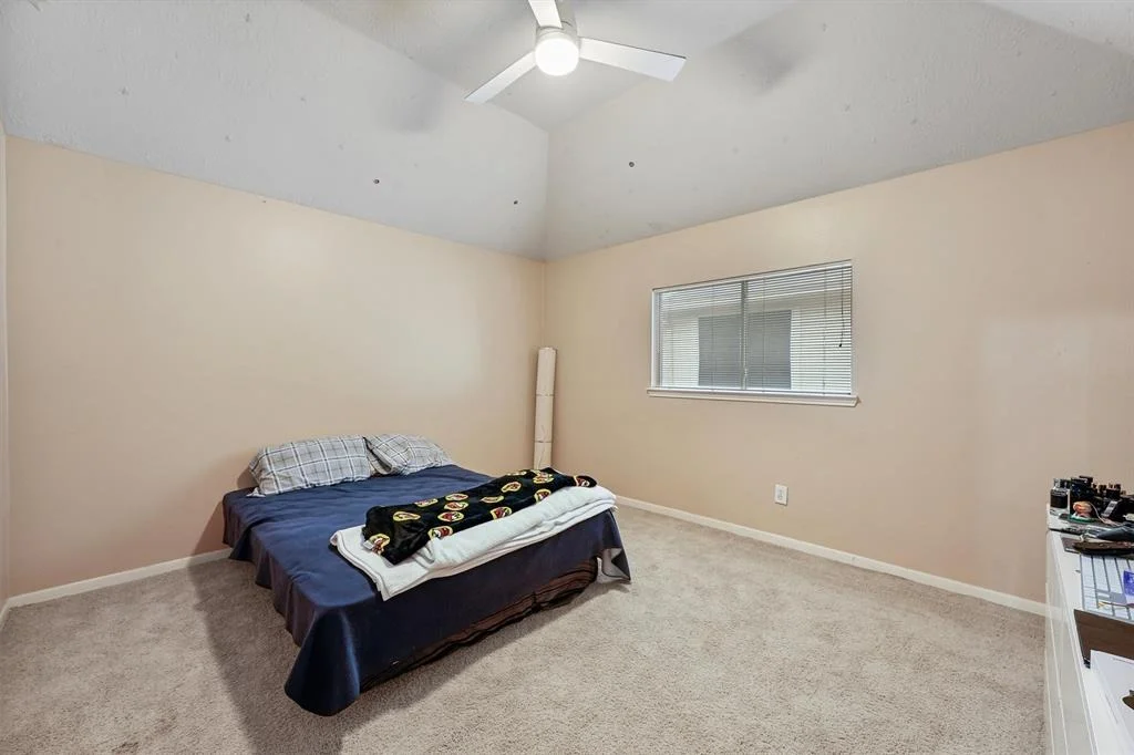 Photo of 9911 Goldenglade Drive