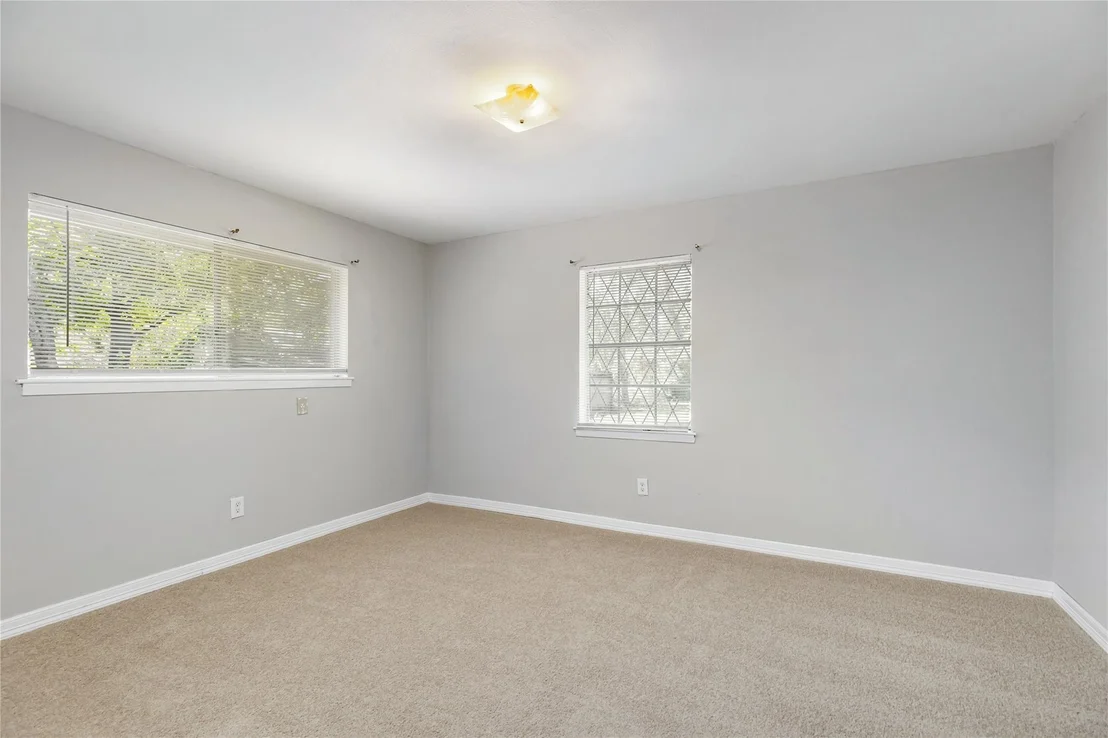 Photo of 29518 W Hawthorne Drive