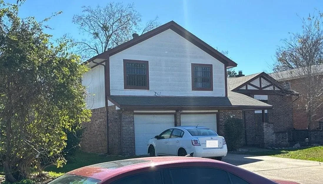 Photo of 3911 Green Crest Drive
