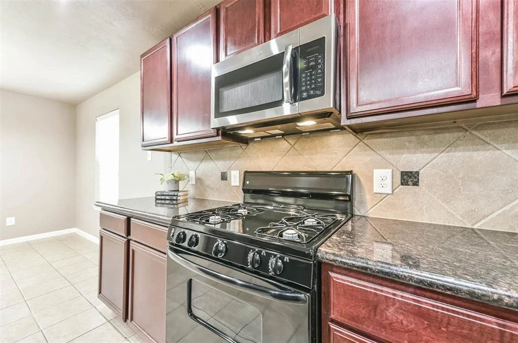 Photo of 1517 Glen Oaks Drive