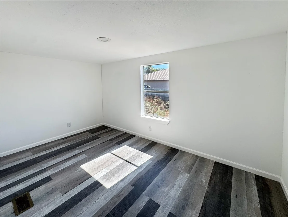 Photo of 23038 White Hickory