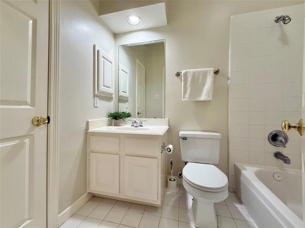 Photo of 58 Laurelhurst Circle