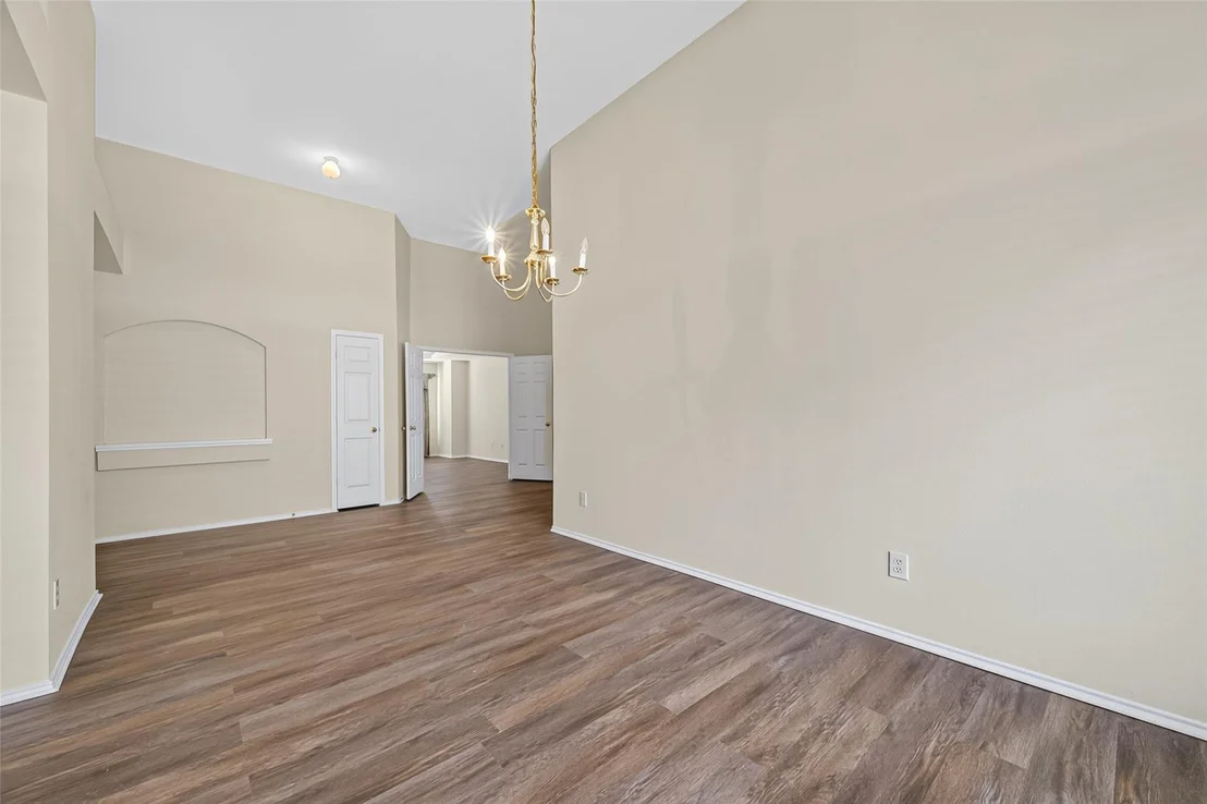 Photo of 2111 Laurel Arbor Drive