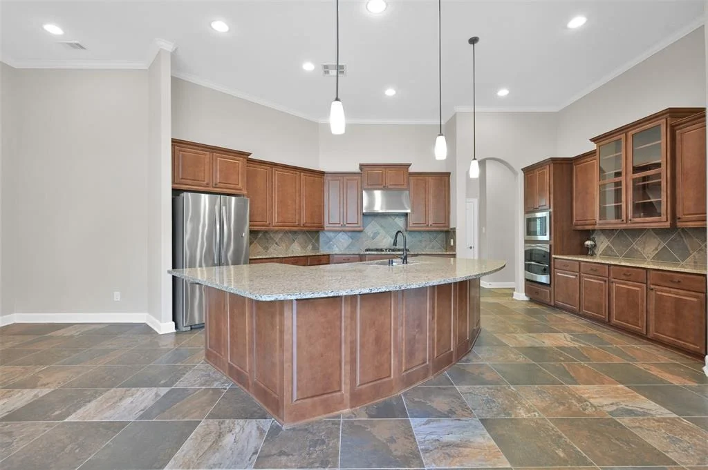 Photo of 4845 Bayou St John