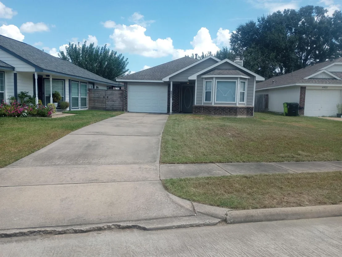 Photo of 4817 Redbud Drive