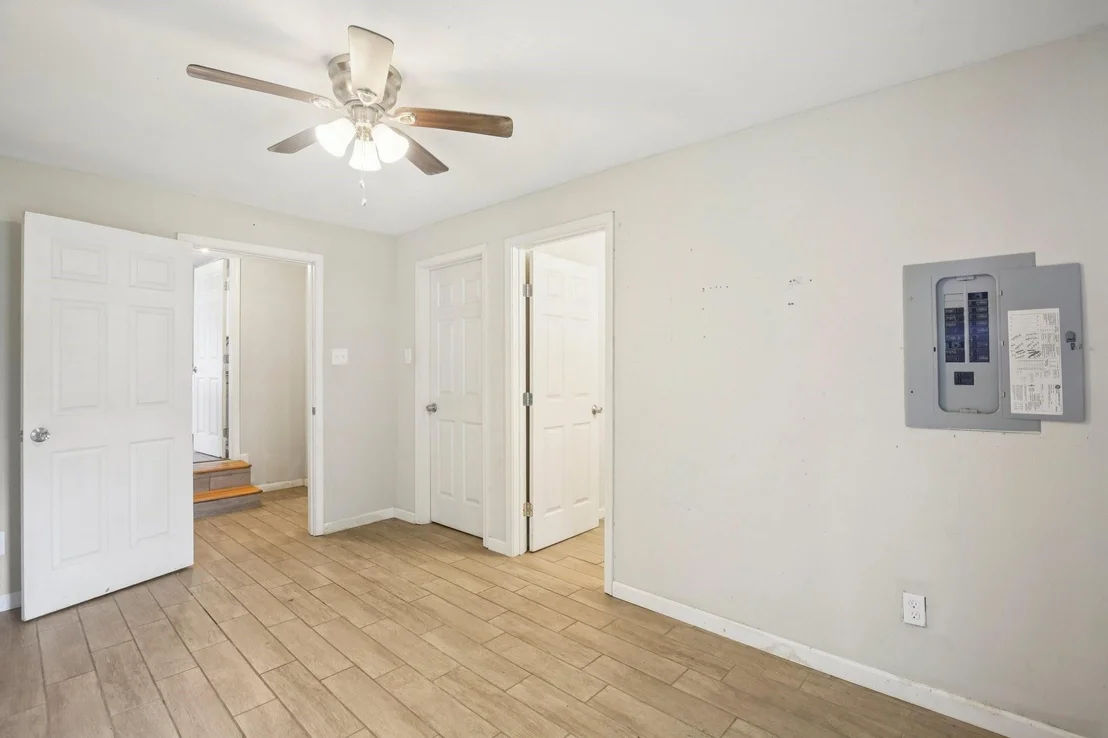 Photo of 1531 W 8th Street
