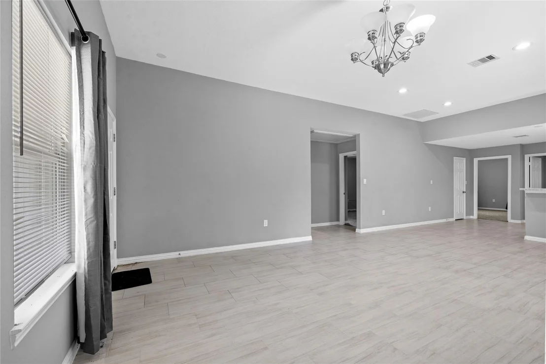 Photo of 5824 Glen Lee Drive