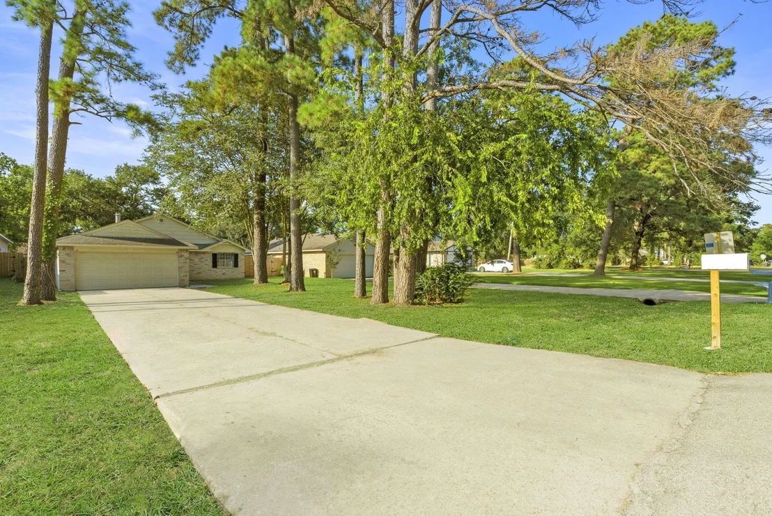 Photo of 4211 Hirschfield Road