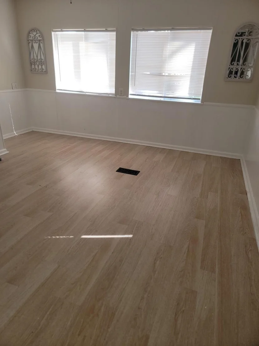Photo of 38 E Whippoorwill Lane