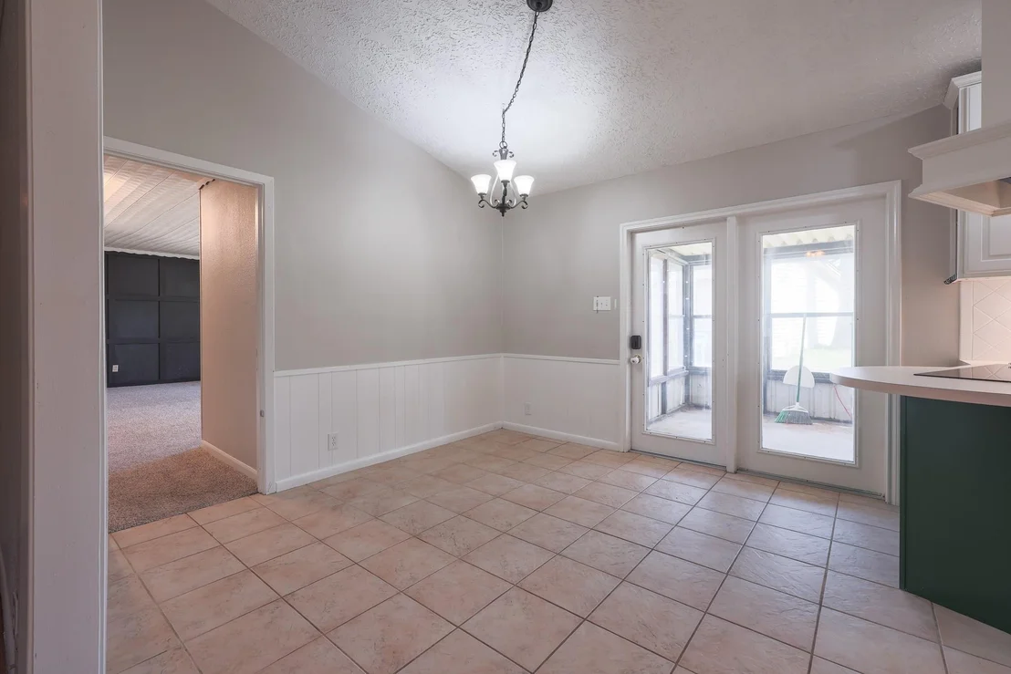 Photo of 20427 Lakeside Drive