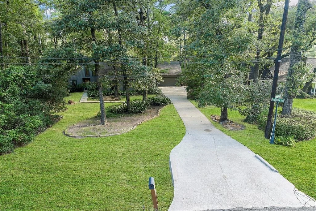 Photo of 18703 Rosebud Lane