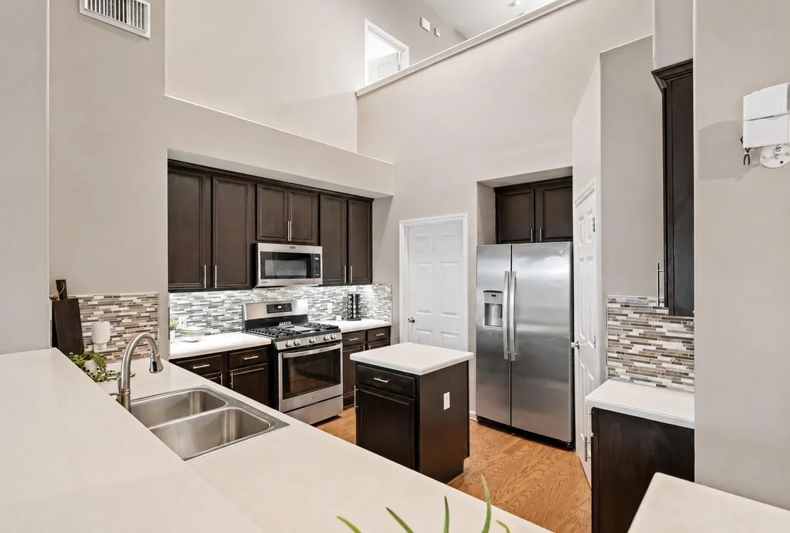 Photo of 4026 Chestnut Bend