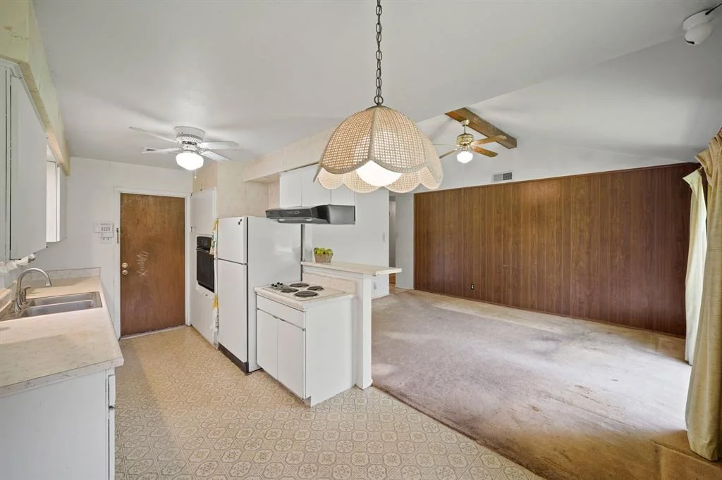 Photo of 6027 Dellfern Drive