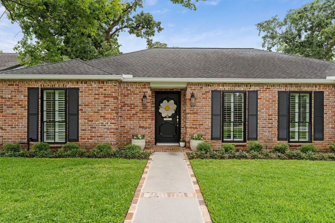 Photo of 10215 Green Tree Road