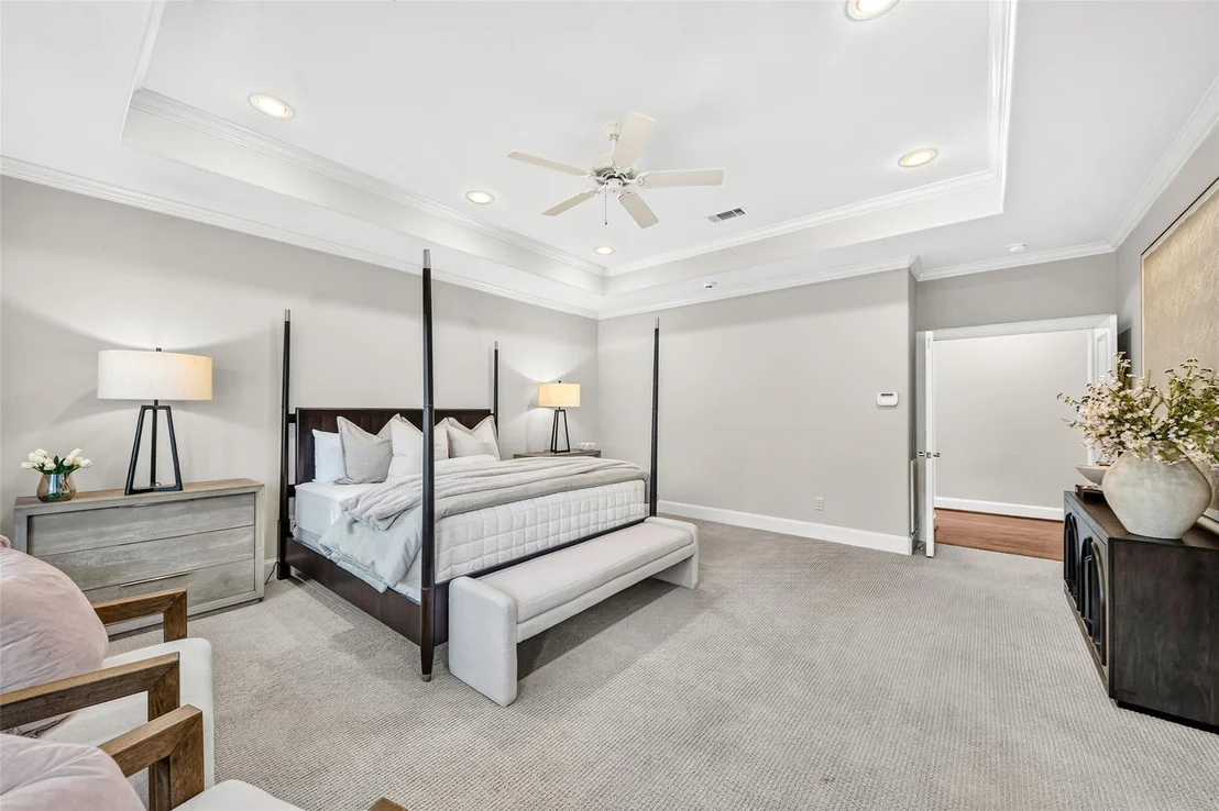 Photo of 5216 Locust Street