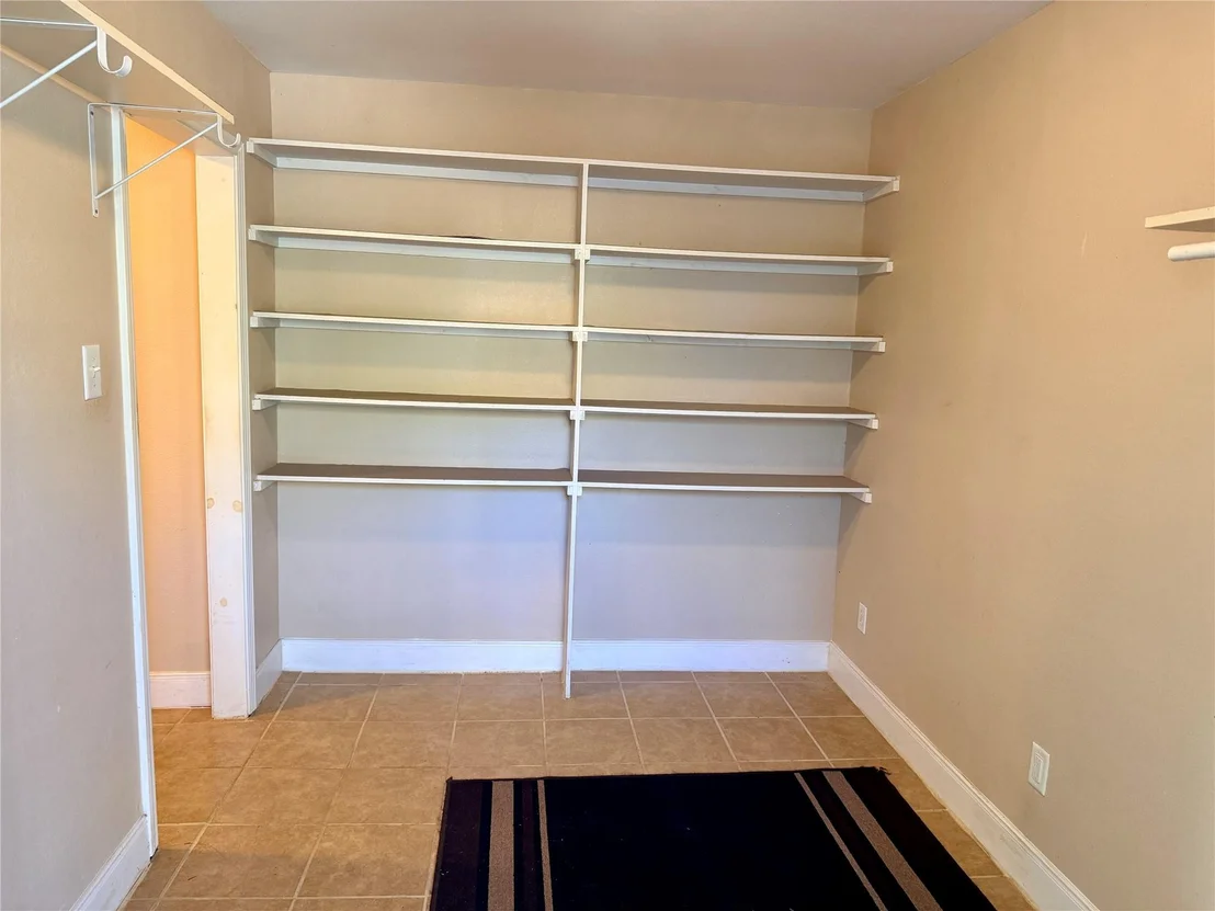Photo of 338 Calumet Drive