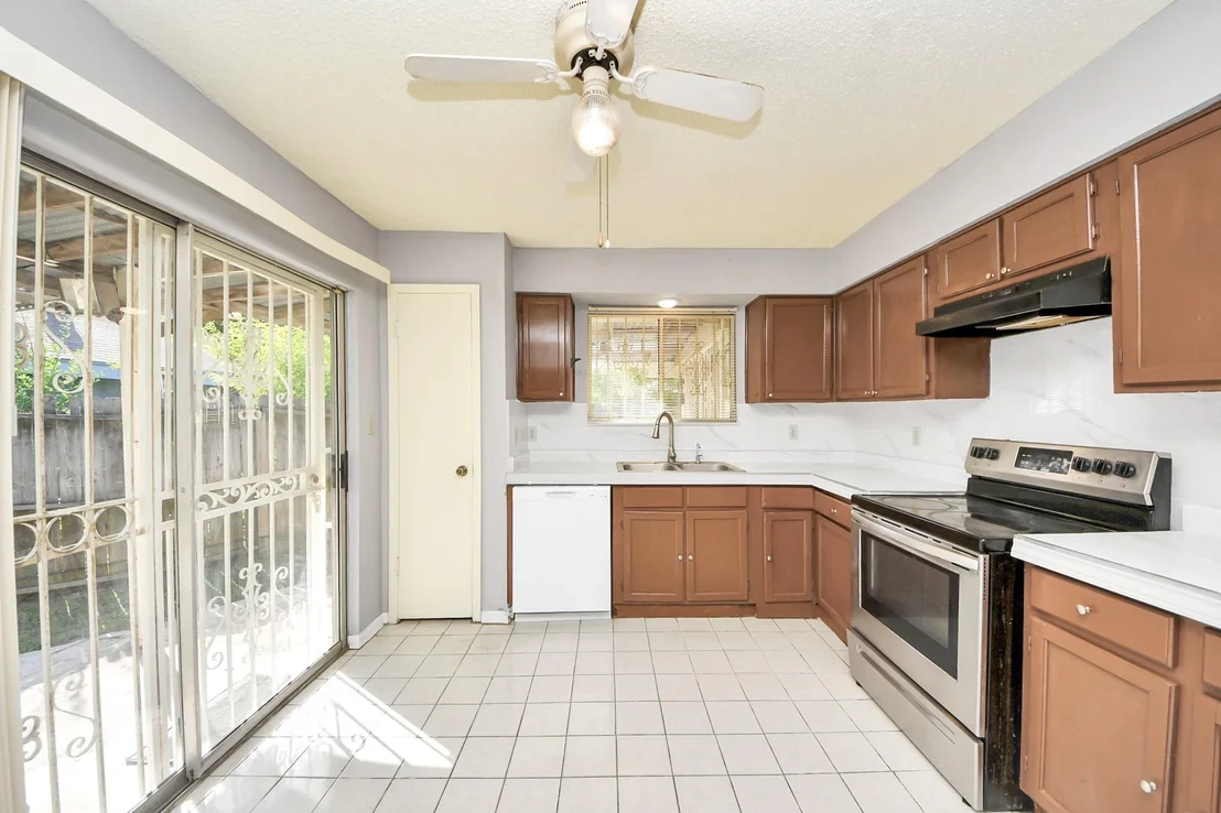 Photo of 6643 Briar Glade Drive