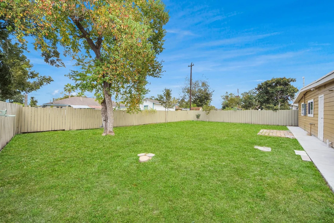 Photo of 5326 Heatherbrook Drive