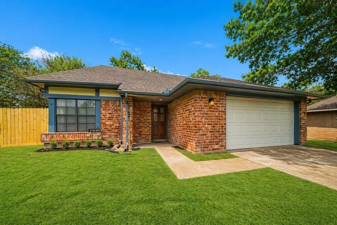 Photo of 4710 Whispering Falls Drive