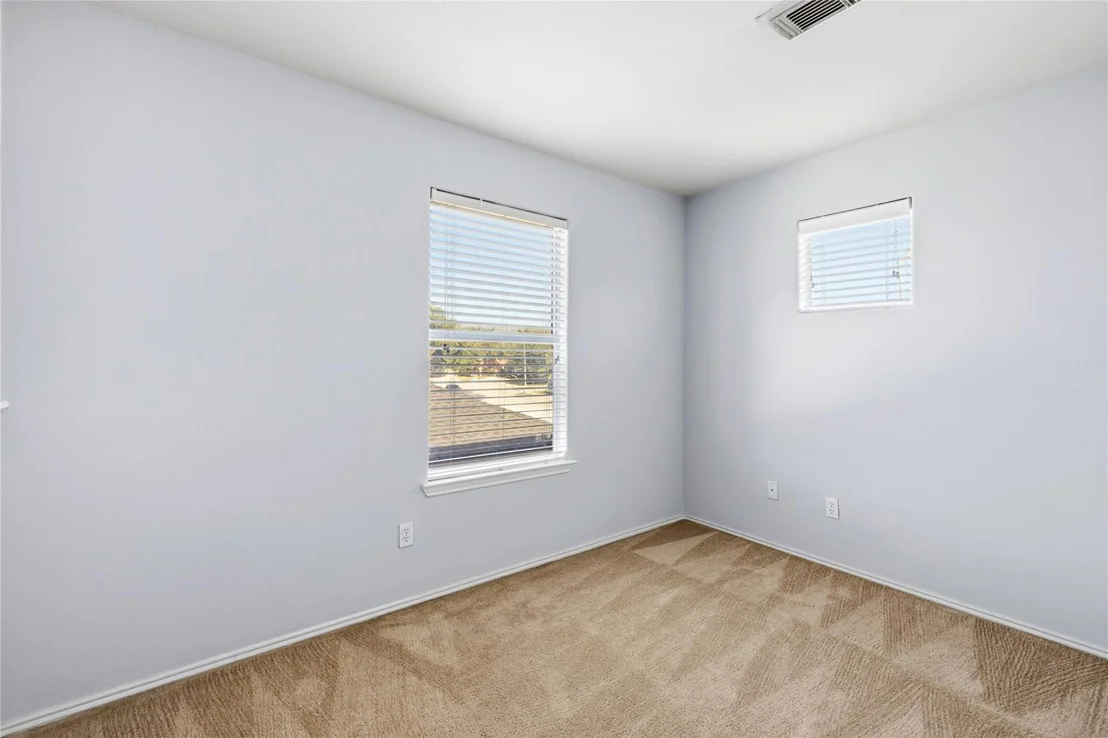 Photo of 606 Kiley Drive