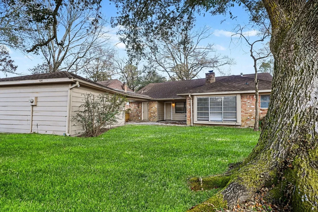 Photo of 2067 SE Shadow Rock Drive