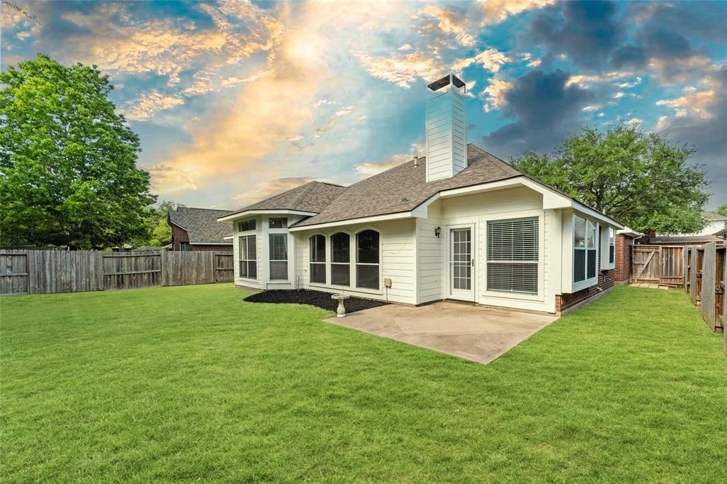 Photo of 8735 River Wind Drive