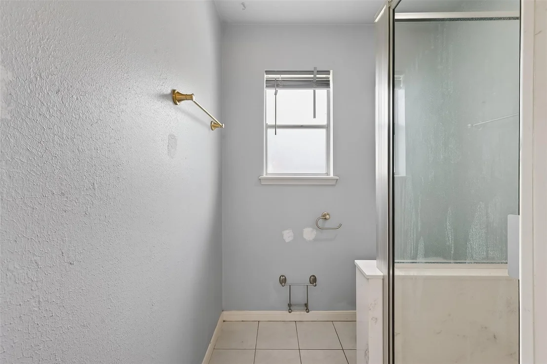 Photo of 906 Pear Tree Lane