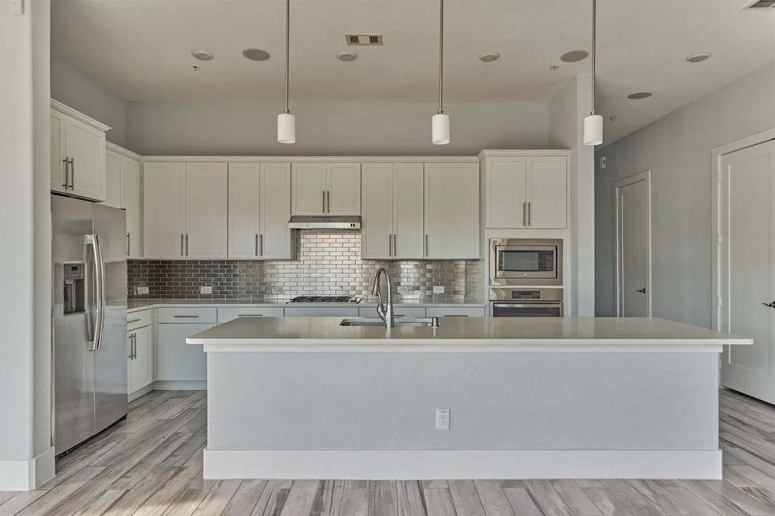 Photo of 2113 Solstice Boulevard