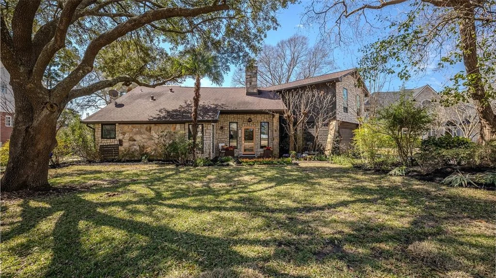 Photo of 7291 Edgewater Drive