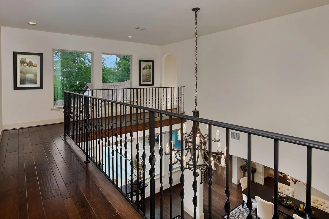 Photo of 105 Larkhaven Drive