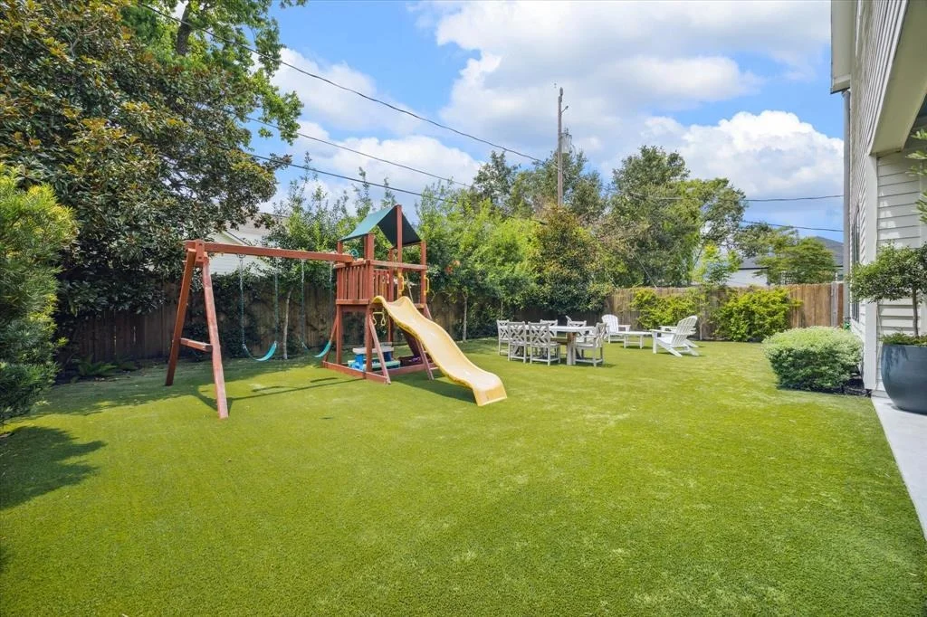 Photo of 1409 Chamboard Lane