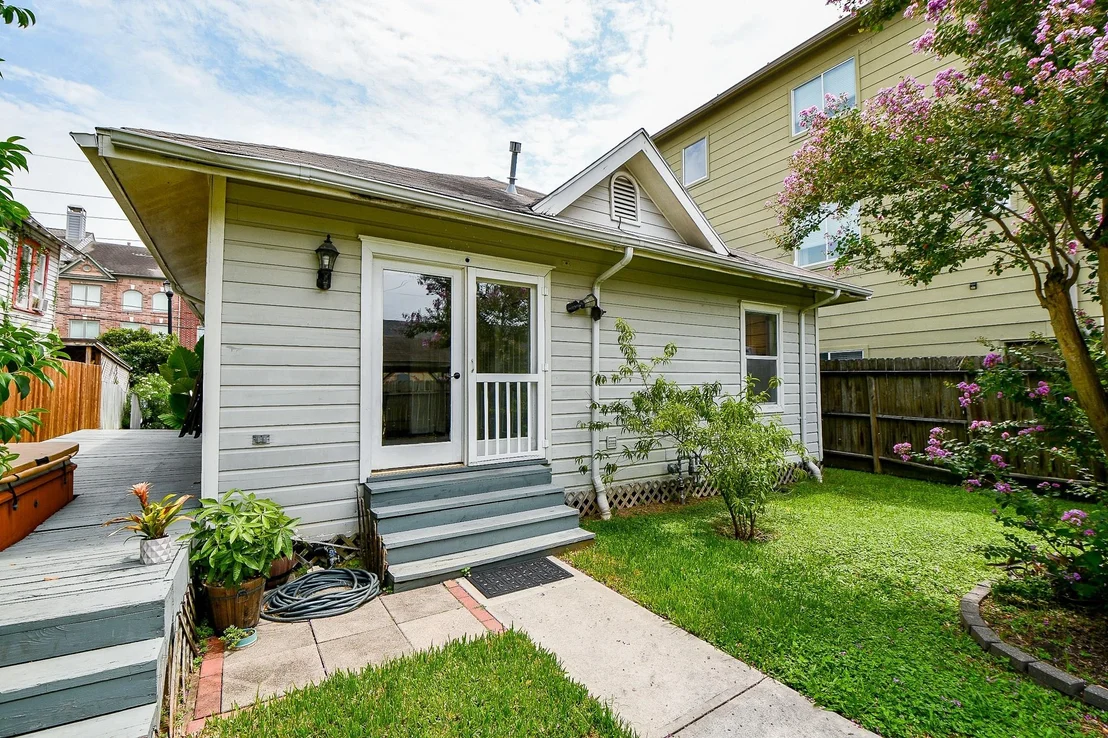 Photo of 90 Dennis Street
