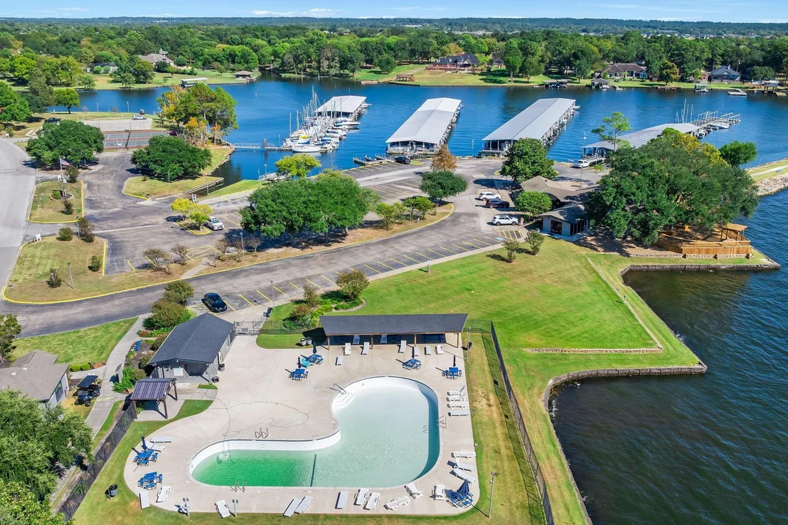 Photo of 6971 Breezy Point