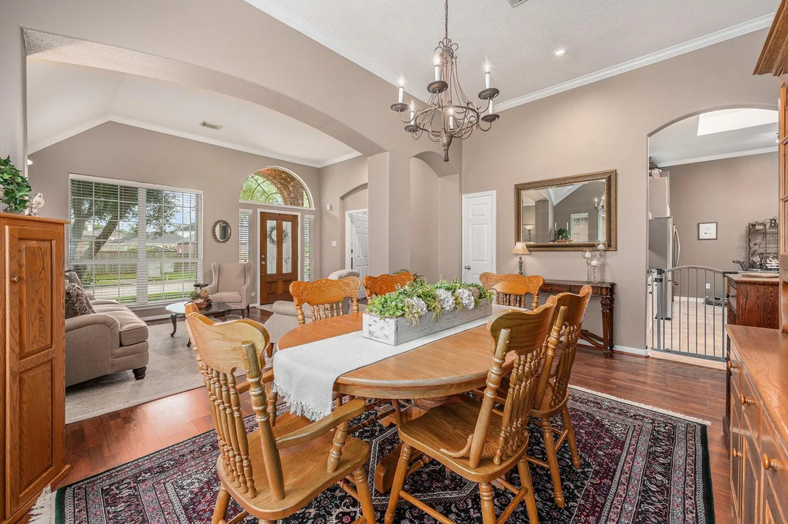 Photo of 606 Silver Creek Circle
