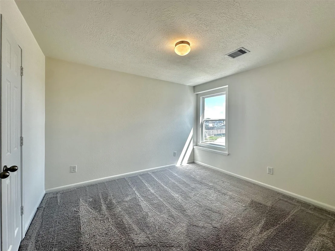 Photo of 5510 Eagle Sky Boulevard