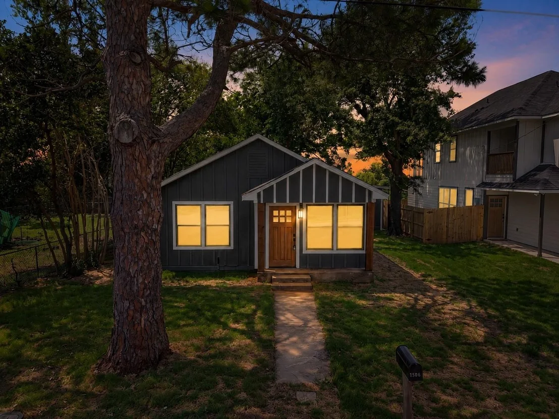Photo of 1506 Clay Street