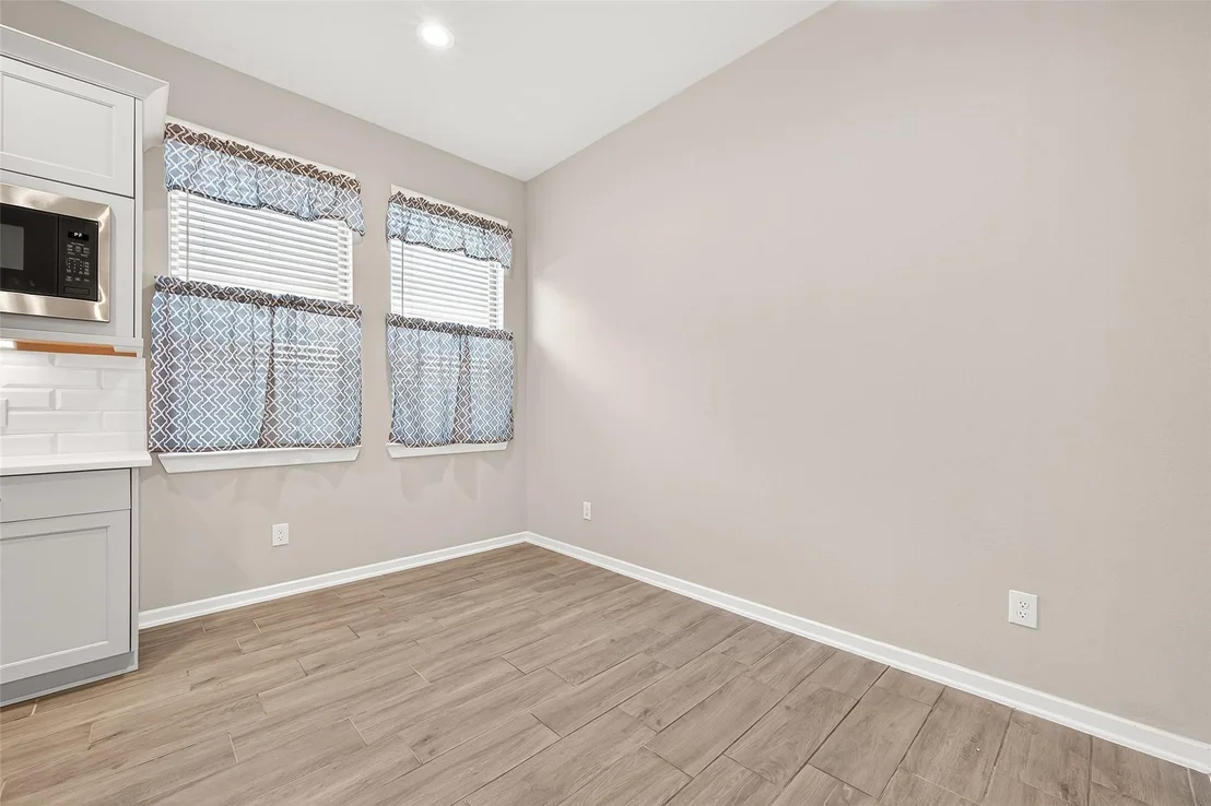 Photo of 4207 Maple Glen Drive