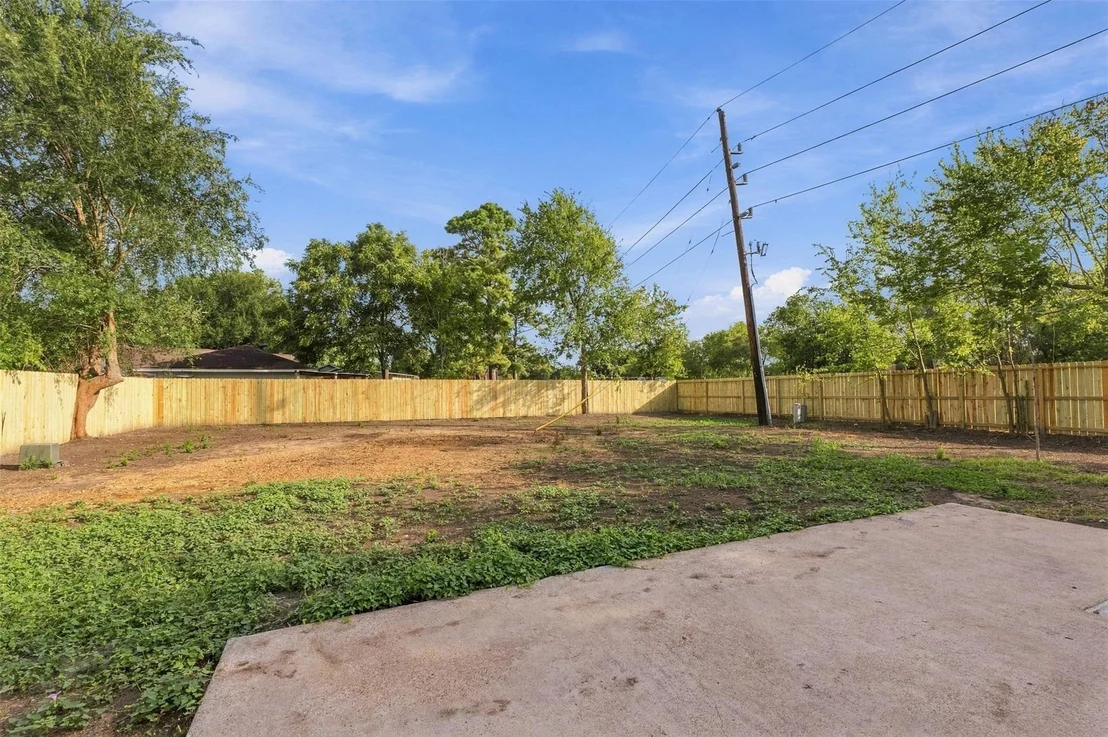 Photo of 7502 Woodsman Trail