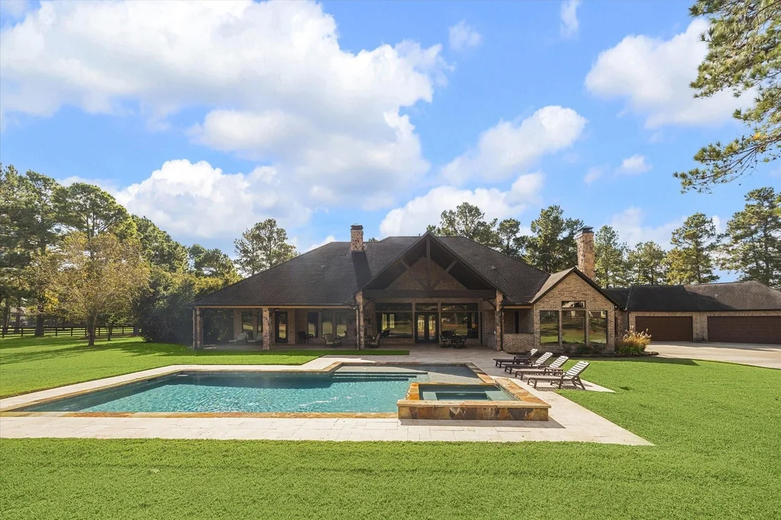 Photo of 11 Willowcreek Ranch Road