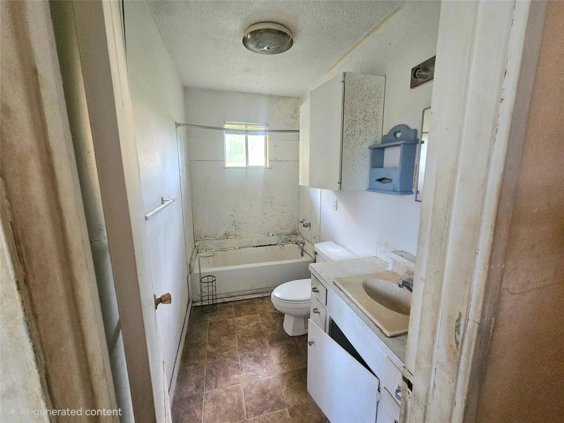 Photo of 905 E Columbus Drive