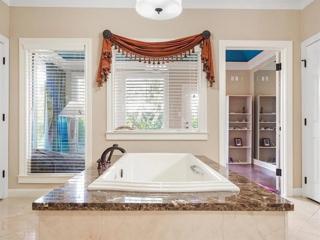 Photo of 20006 Ambervine Circle