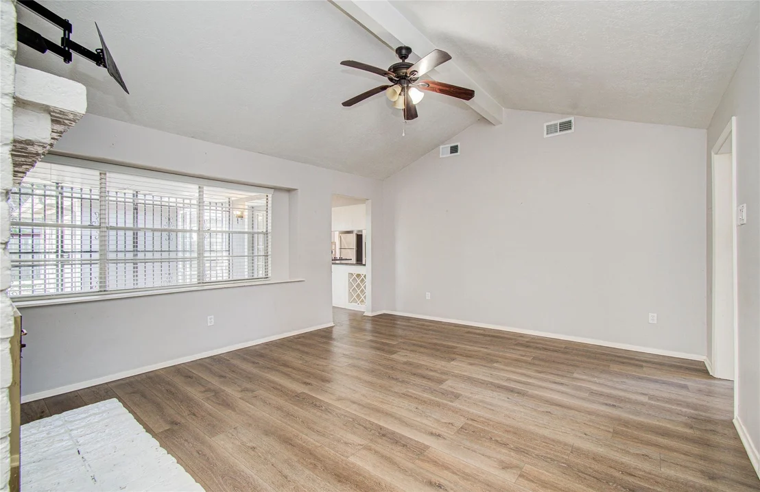 Photo of 9430 Claridge Drive