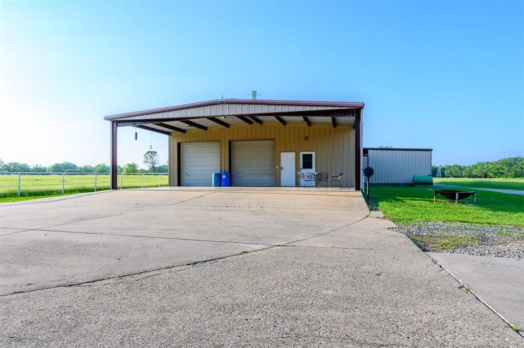 Photo of 1085 County Road 1960