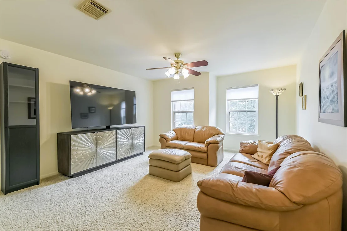 Photo of 21930 Willow Shadows Drive