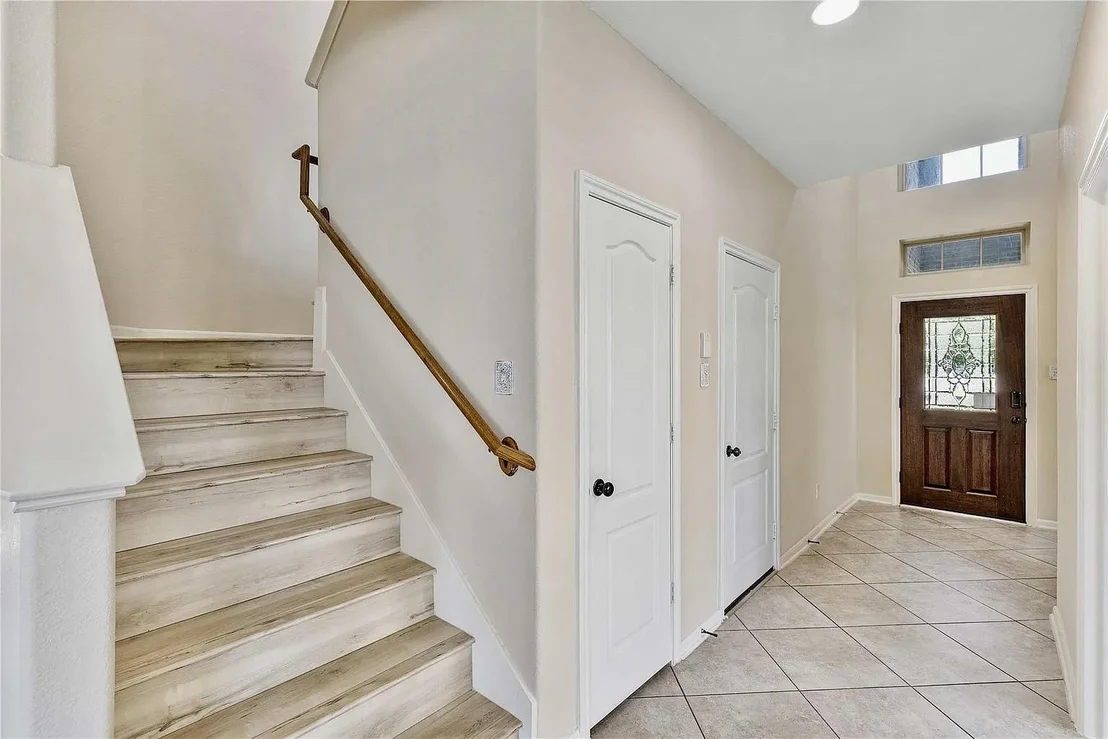 Photo of 17206 Upper Ridge Lane