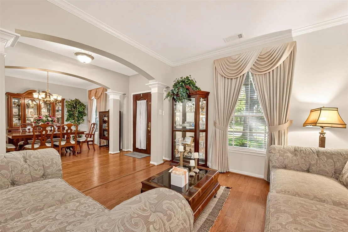 Photo of 10702 Fallsbridge Drive
