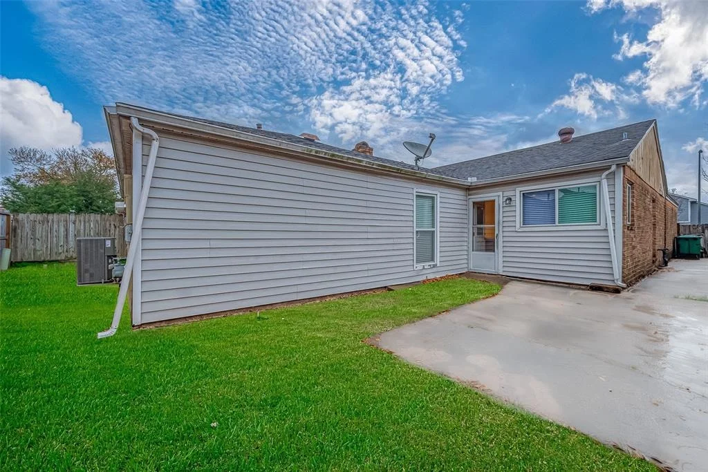 Photo of 2718 Ashford Oak Drive
