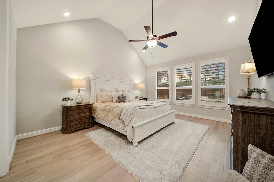 Photo of 28033 Woodland Bend Way
