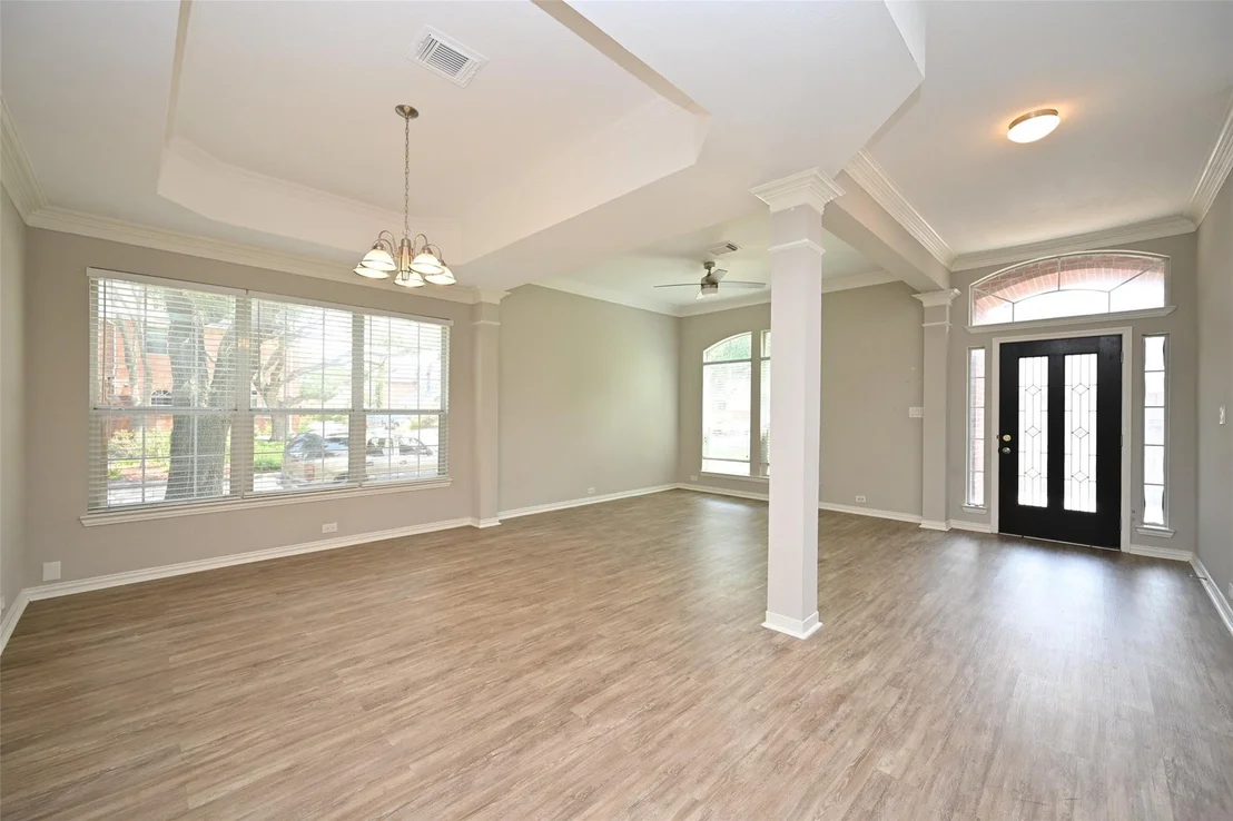 Photo of 1502 Beaconshire Road