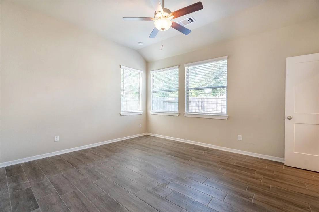 Photo of 222 Crest Edge Street